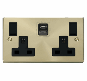 Click Scolmore - Click Deco 2G 13A Switch Skt 4.2A A&C Usb Vpsb Bk (VPSB786BK)
