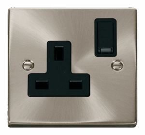 Click Scolmore - Click Deco 1 Gang 13A Dp Switched Socket Outlet Black (VPSC035BK)
