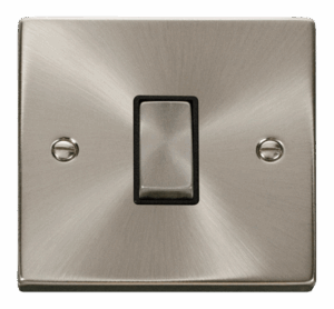 Click Scolmore - Click Deco 1 Gang Intermediate Ingot 10Ax Switch Black (VPSC425BK)