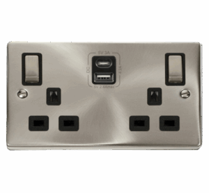 Click Scolmore - Click Deco 2G 13A Switch Skt 4.2A A&C Usb Ingot Vpsc Bk (VPSC586BK)