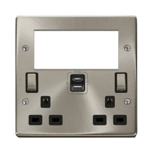 Click Scolmore - Click Deco 2 Gang 3 Pin Safety Shutter Type A & C Usb Switched Socket With Quad New Media Apertures (VPSC684BK)
