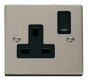 Click Scolmore - Click Deco 1 Gang 13A Dp Switched Socket Outlet Black (VPSS035BK)