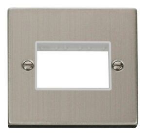 Click Scolmore - Click Deco 1 Gang Plate Triple Aperture White (VPSS403WH)