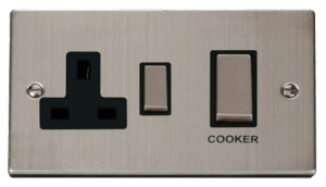 Click Scolmore - Click Deco Ingot 45A Dp Switch 13A Switched Socket Black (VPSS504BK)