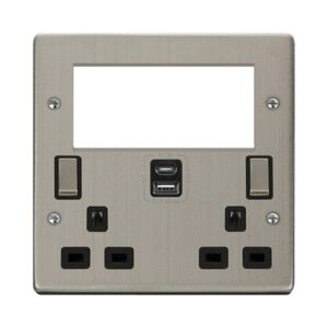Click Scolmore - Click Deco 2 Gang 3 Pin Safety Shutter Type A & C Usb Switched Socket With Quad New Media Apertures (VPSS684BK)
