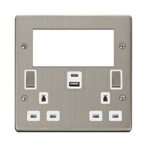 Click Scolmore - Click Deco 2 Gang 3 Pin Safety Shutter Type A & C Usb Switched Socket With Quad New Media Apertures (VPSS684WH)