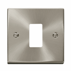Click Scolmore - Click Deco 1 Gang GridPro Frontplate Satin Chrome (VPSC20401)