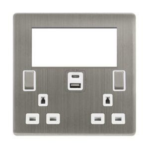 Click Scolmore - Click Definity Complete 2 Gang 3 Pin Safety Shutter Type A & C Usb Switched Socket With Quad New Media Apertures (SFSS684PW)