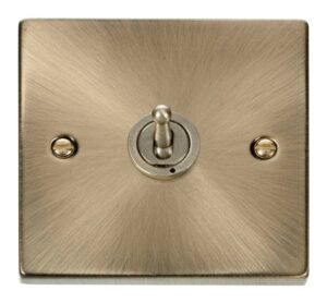 Click Scolmore - Click Deco 1 Gang 2 Way 10Ax Toggle Switch (VPAB421)