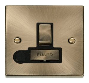 Click Scolmore - Click Deco 13A Fused Ingot Switched Connection Unit With Flex Outlet Black (VPAB551BK)