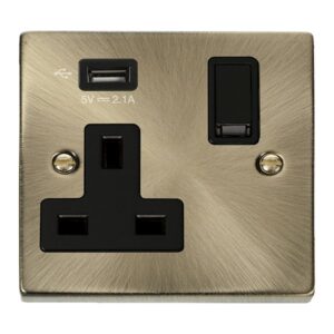Click Scolmore - Click Deco 1G Skt Usb 2.1A Deco (VPAB771UBK)
