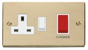 Click Scolmore - Click Deco 45A Dp Switch 13A Switched Socket White (VPBR204WH)