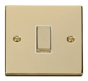 Click Scolmore - Click Deco 1 Gang 2 Way Ingot 10Ax Switch White (VPBR411WH)