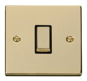 Click Scolmore - Click Deco 1 Gang Intermediate Ingot 10Ax Switch Black (VPBR425BK)