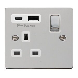 Click Scolmore - Click Deco Deco Ingot 13A 1 Gang Switched Safety Shutter Socket Outlet With Type A & C Usb (4A) Outlets Polished Chrome White Inserts (VPCH585WH)
